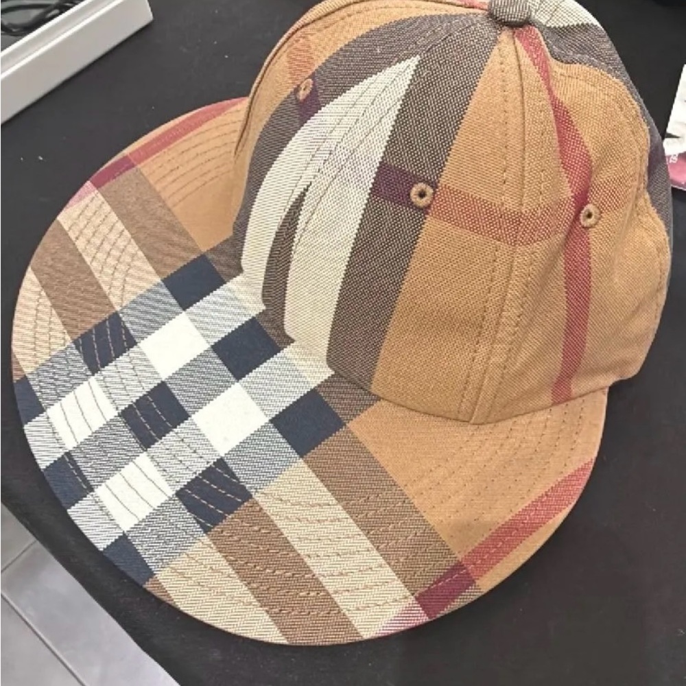 Burberry Birch Brown Check Cap